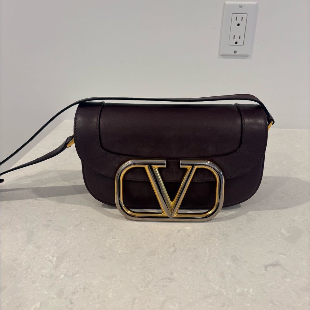 Valentino Supervee in rich mahogany -
